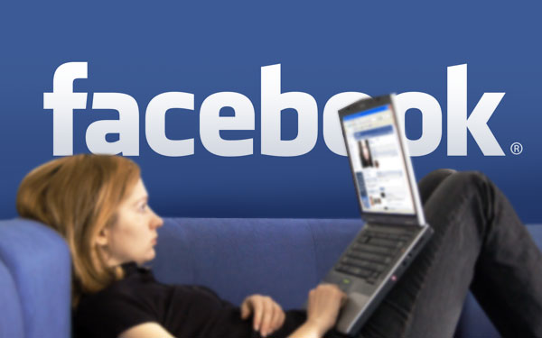 Защо жените лъжат в социалните мрежи "Фейсбук" и "Туитър"